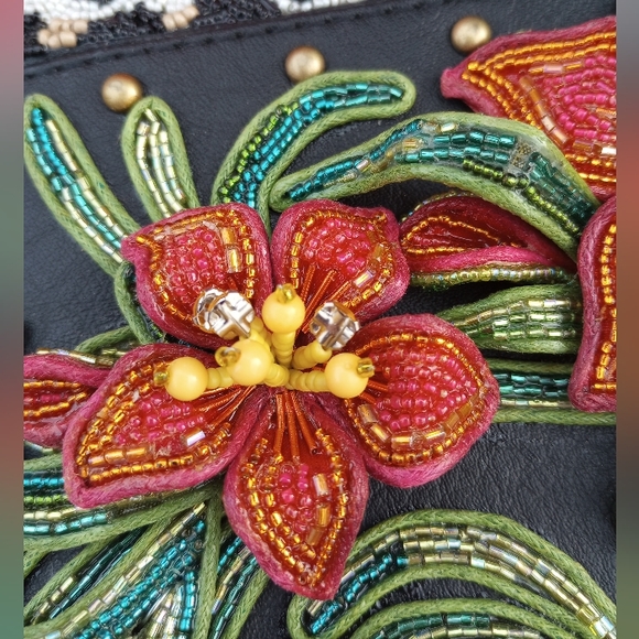 Mary Frances Tropical Heat Beaded Floral Bag - Picture 8 of 16